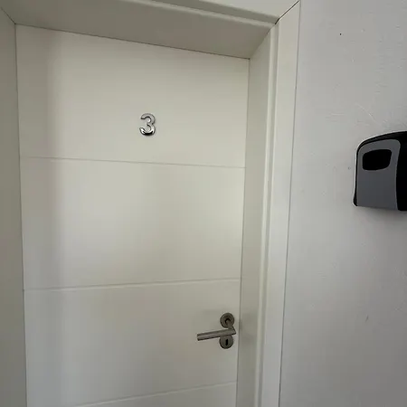 דירה In - Self Check-in *